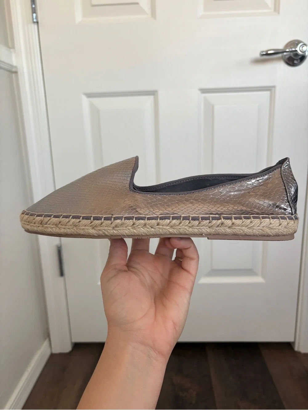 Dolce Vita Metallic Snake Print Embossed Espadrille Shoes NWOT